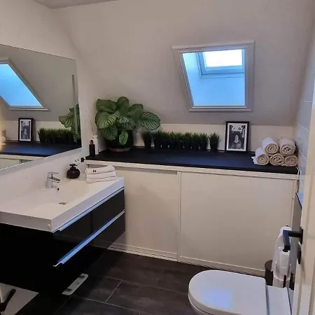 Apartment Moderne Leilighet Med Stor Terrasse I Sentrum