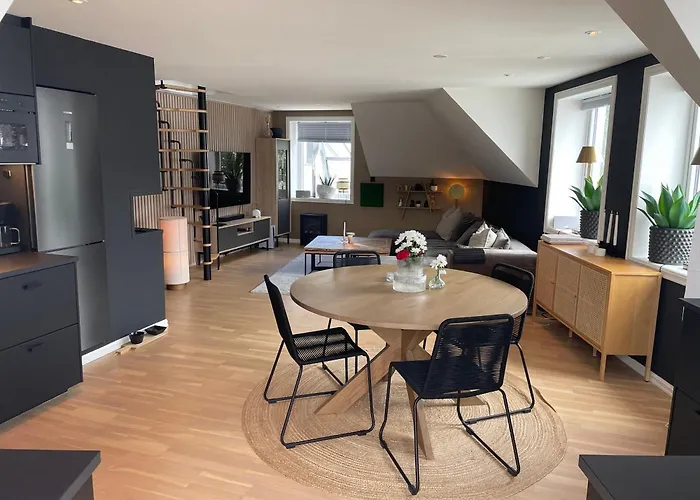 Leilighet Moderne Med Stor Terrasse I Sentrum