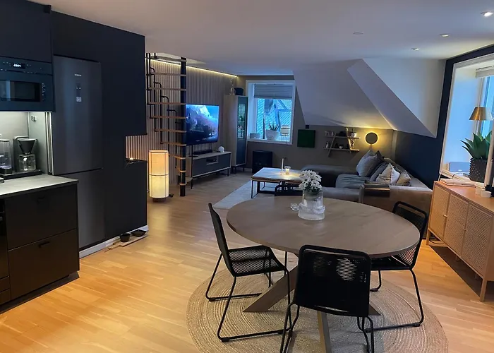 Moderne Med Stor Terrasse I Sentrum Ålesund